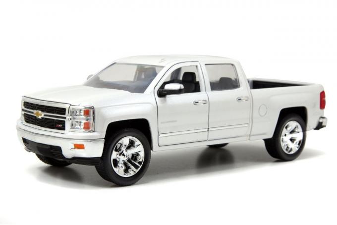 Chevrolet Silverado 2014, 1/24 White Die Cast Model Car